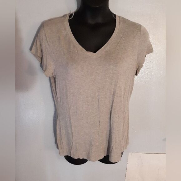 Apt 9 Modern Essentials v-neck tshirt - Picture 1 of 3